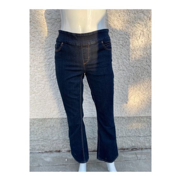 Reitmans Jeans Mid Rise Straight Boot Cut Stretch Pull On Dark Wash Sz 7 - Picture 2 of 10